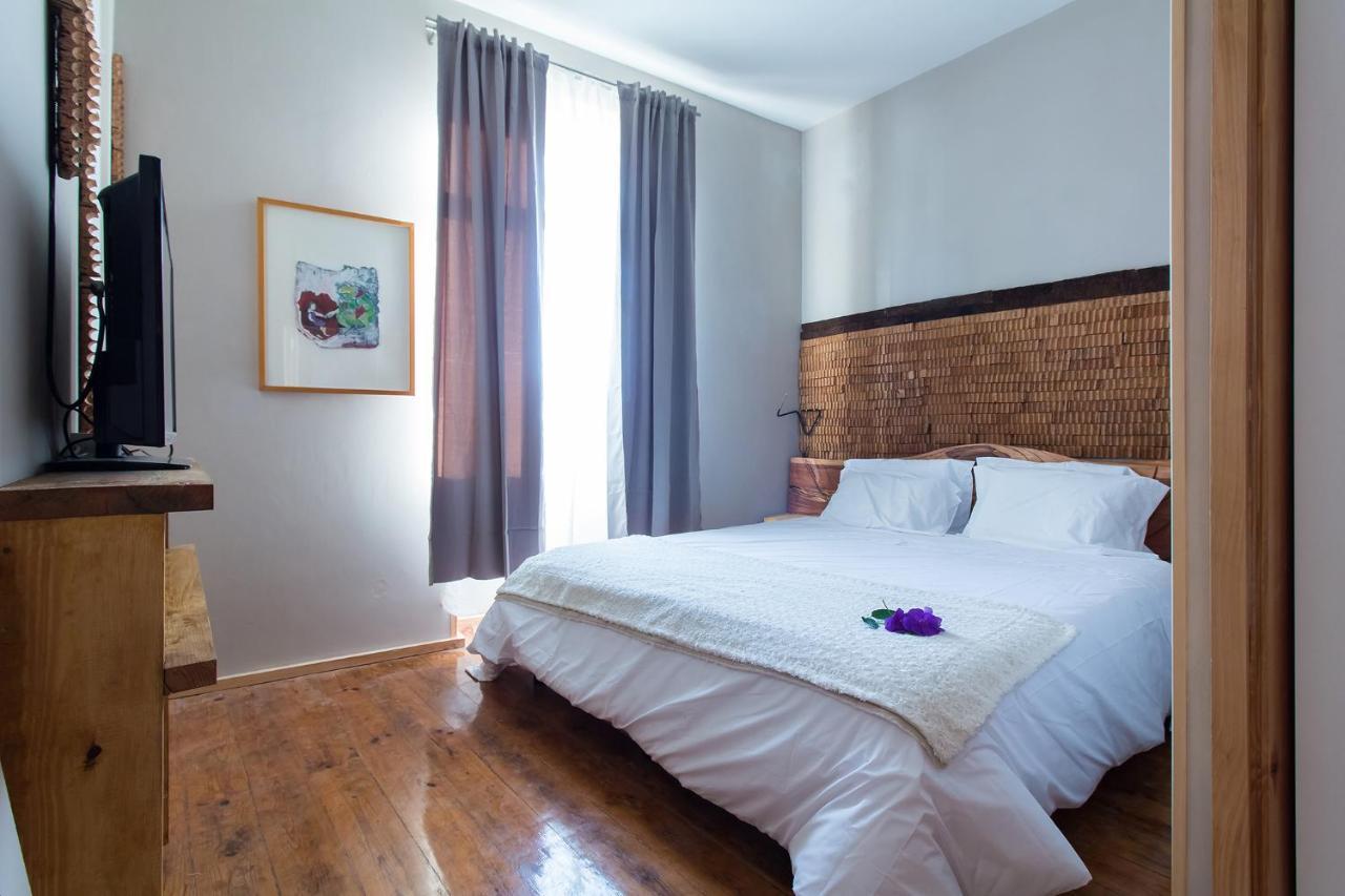 Feel At Home Guest House Ovar Bagian luar foto
